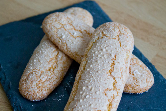 Recipe: Ladyfingers (Savoiardi/Biscuits cuillère) – Road to Pastry